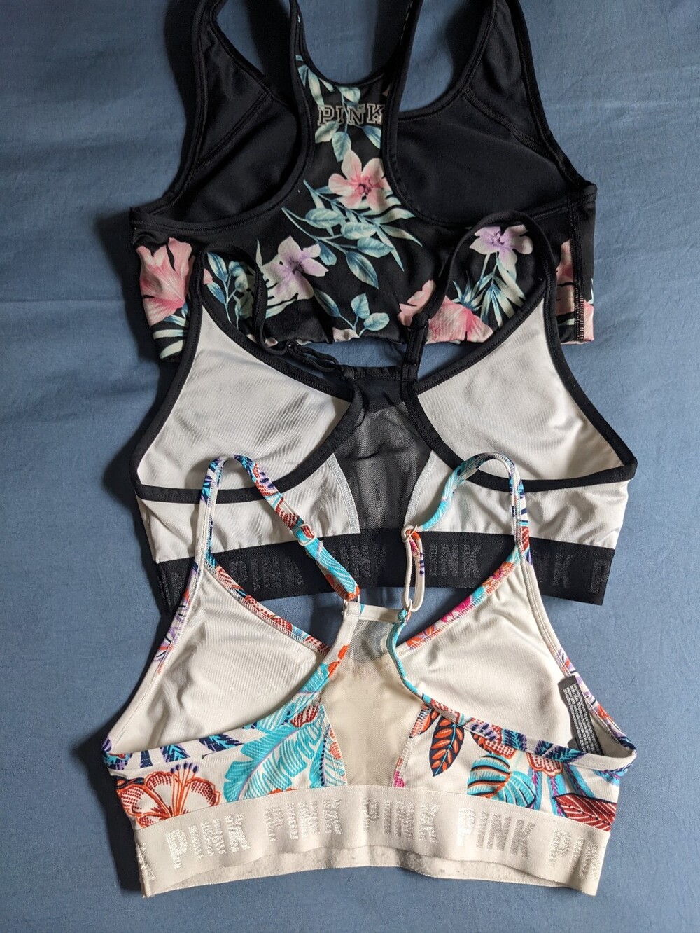 Bundle Of VS Sports Bras - Picture 3 of 10